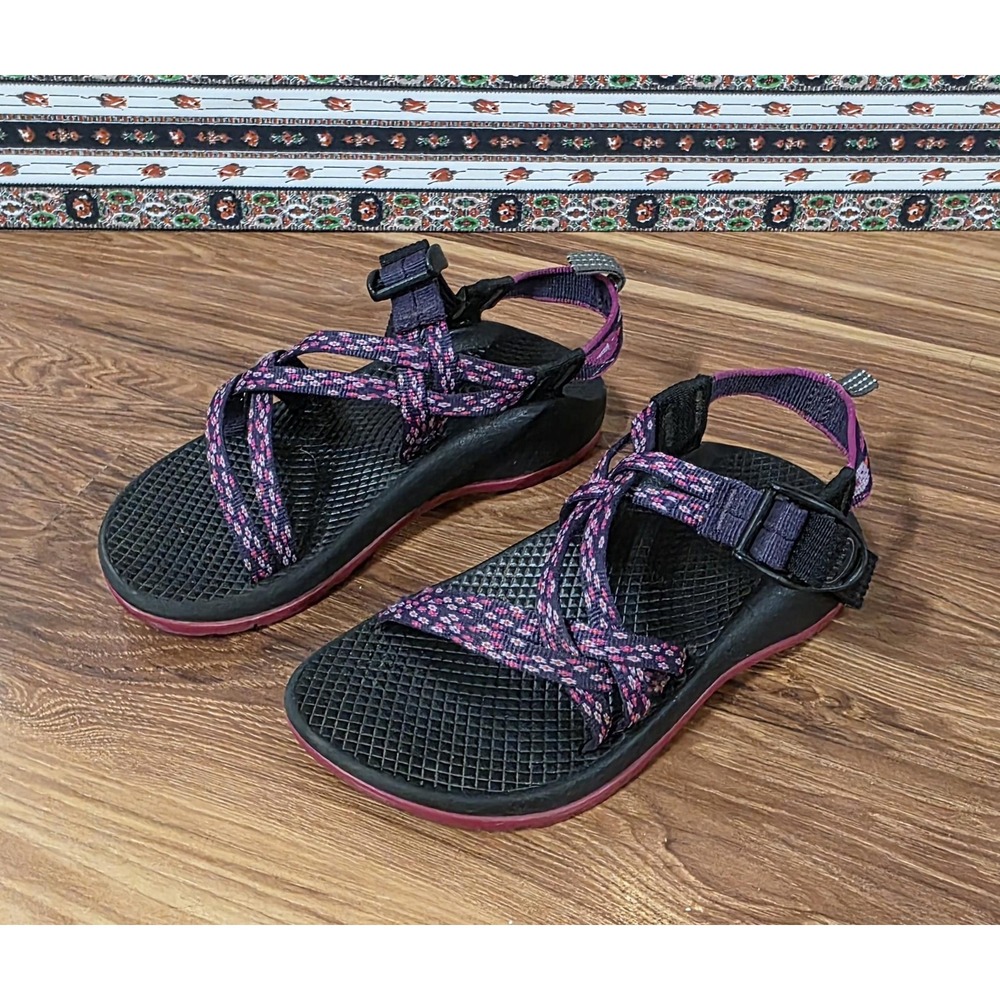 Chaco ZX/1 EcoTread Sandals Kids Size 1 Purple Wildflower Strappy Water Hiking